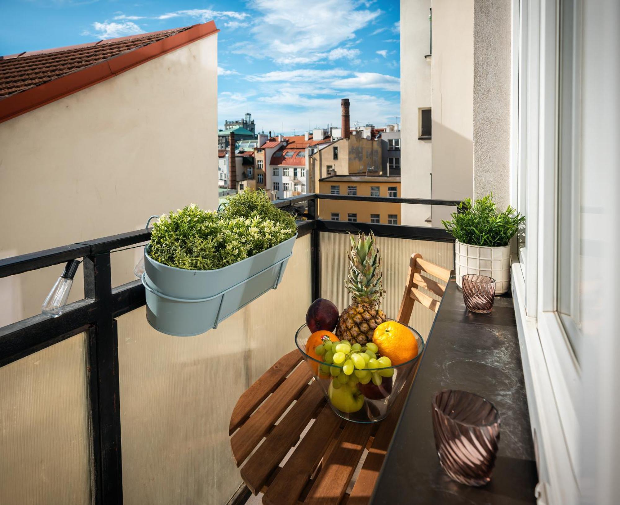 2br 1,5bath Chic Near Wenceslas Square Apartment *