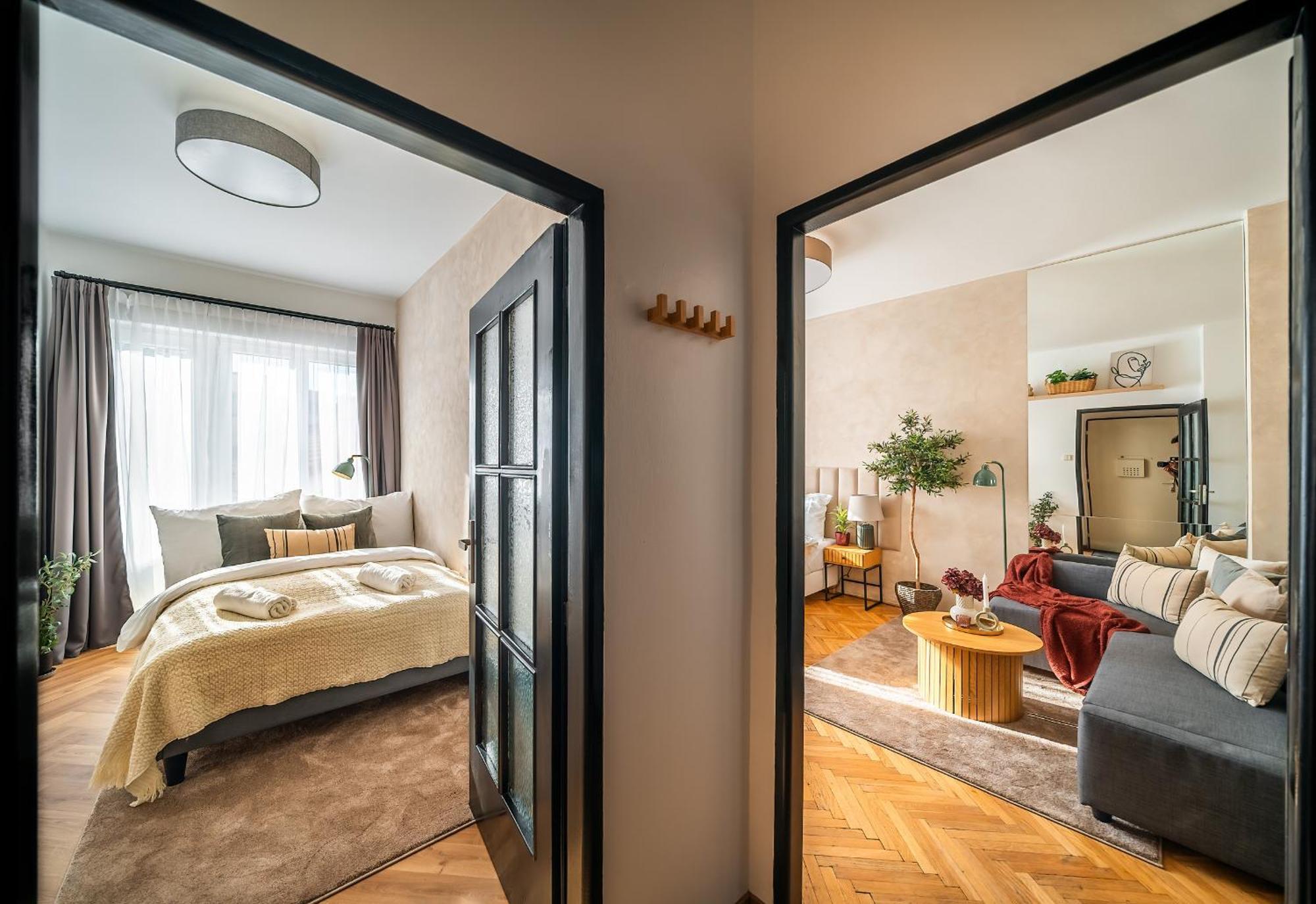 2br 1,5bath Chic Near Wenceslas Square Apartment Prague